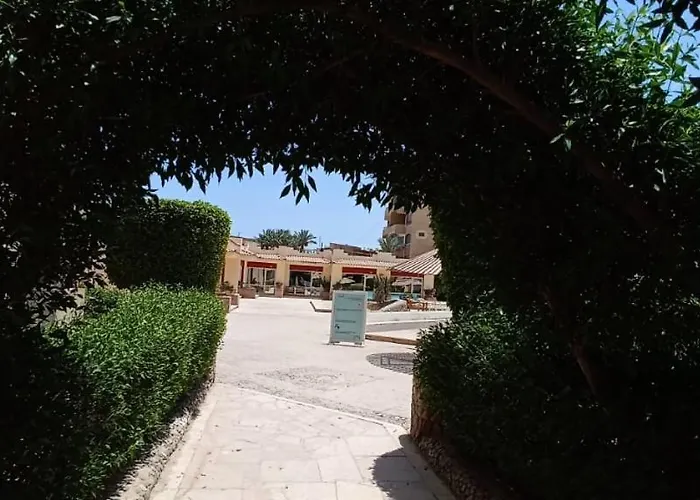Apartment 2-room With Swimming Pool *