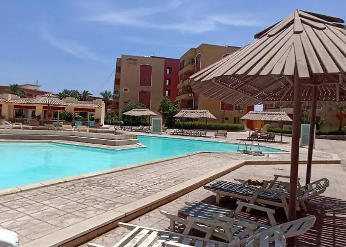 2-room With Swimming Pool *